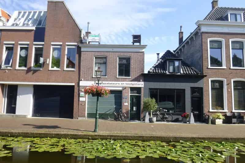 Bedrijfshal Maassluis Centrum 290m2 Bergzolder Bovenwoning
