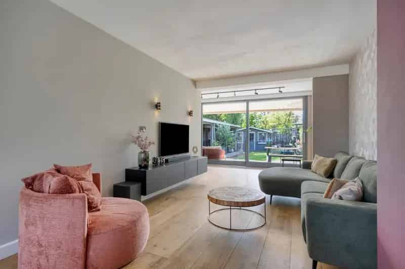 Twee Onder Een Kap Hoek van Holland 4 slaapkamers Luxe Afwerking