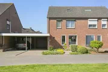 7 Kamer Huurwoning Kessel - Direct Beschikbaar