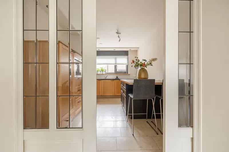 Huis te koop Bunschoten-Spakenburg: Ruime villa aan het water