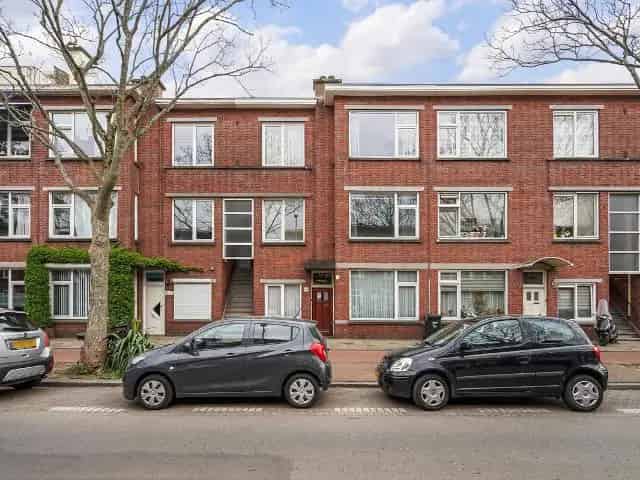 3-Kamer Jaren 30 Portiekwoning Den Haag
