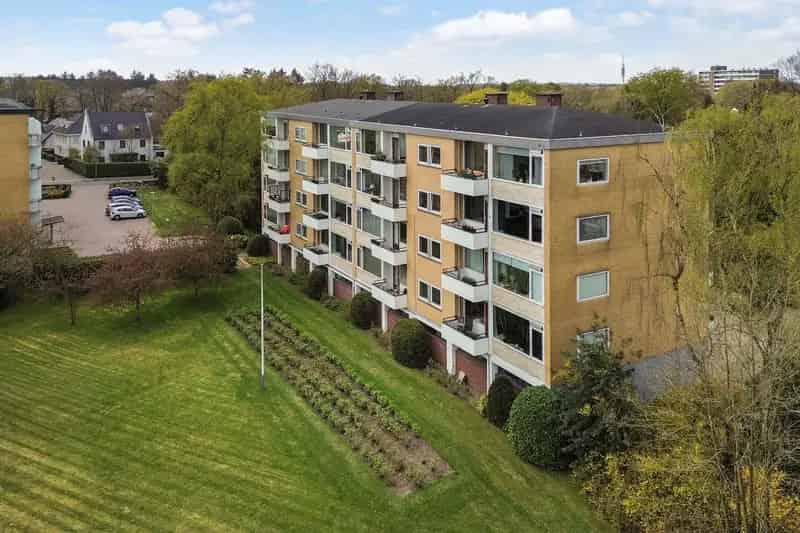 Appartement te koop Bussum 77m2 twee balkons bovenste verdieping