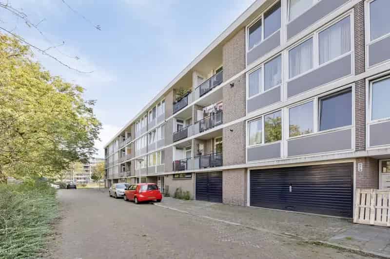 Ruim appartement Eindhoven met moderne keuken en badkamer