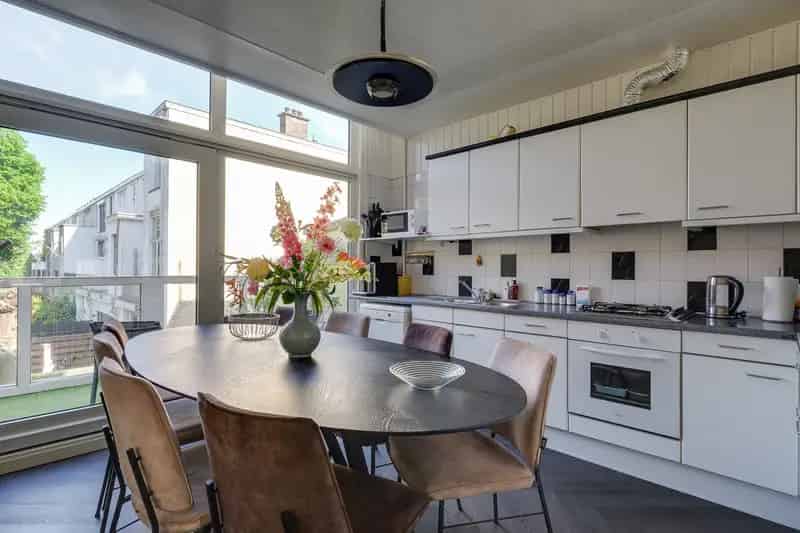 Ruim 3-Dubbel Bovenhuis Den Haag Centrum 240m² 6 Slaapkamers