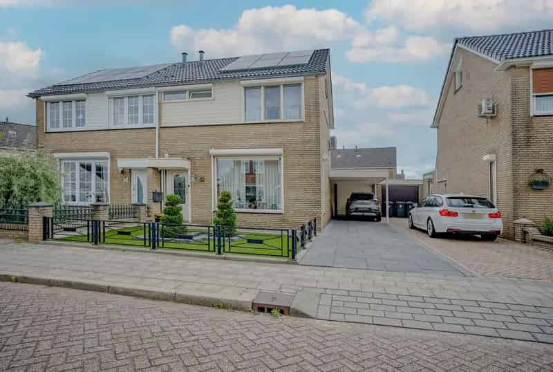 Huis te koop: Mussendonk 26 4711 LK St. Willebrord | Funda