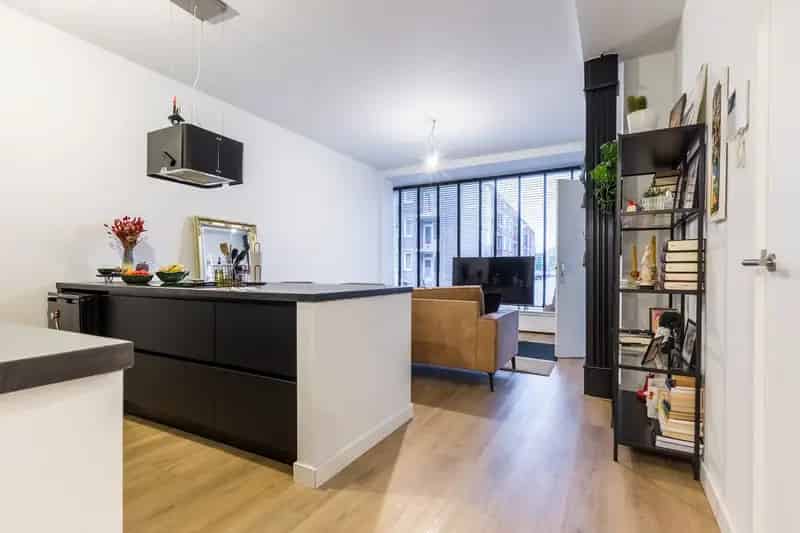 Appartement te koop Wormerveer: modern 3-kamer appartement met tuin