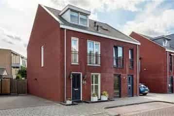 Te Huur: Huis Klinkerstraat Valkenswaard 4 slaapkamers luxe keuken