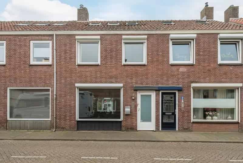 Moderne Tussenwoning met Stadstuin 4 Slaapkamers Hartje Centrum