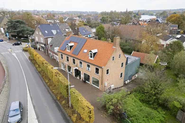 217 m2 Winkelruimte Alblasserdam Te Koop