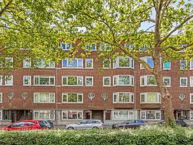 Appartement te koop Rotterdam: Ruim 4 5 kamer appartement met balkon