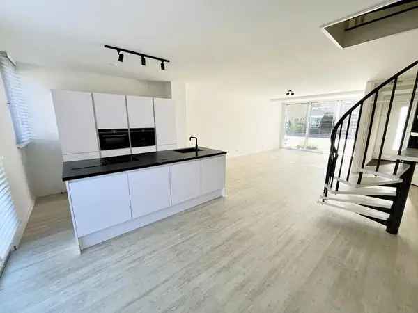 Gerenoveerde gezinswoning Haarlem 140m2 - Tuin - 3 slaapkamers