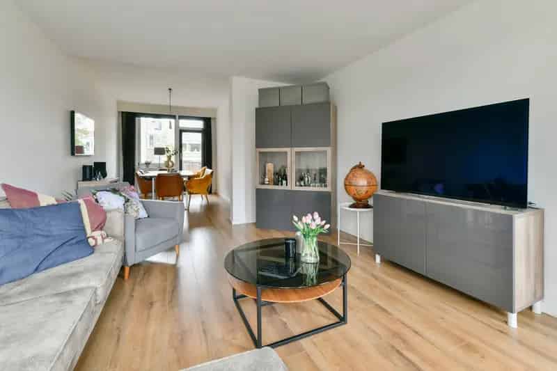 3-kamer appartement Amsterdam-West  2 balkons  moderne keuken