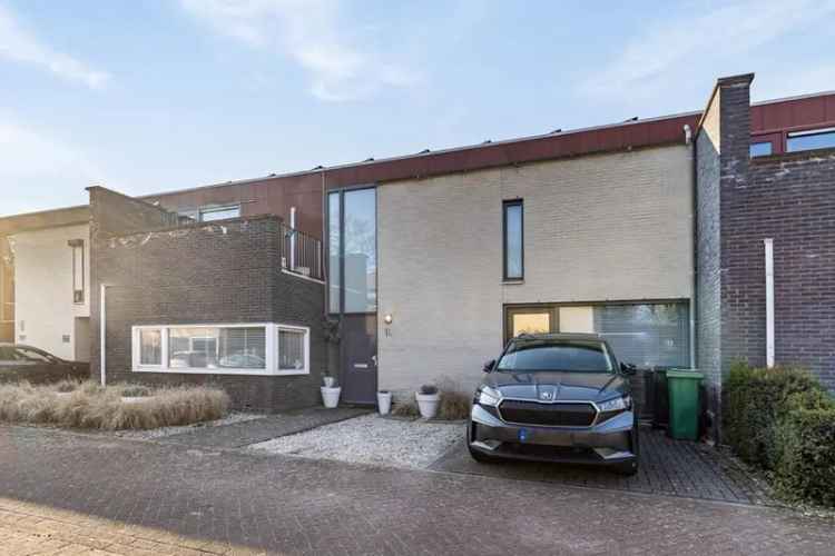 Huis Te Koop in 3, Magnoliahof, Venlo, Limburg