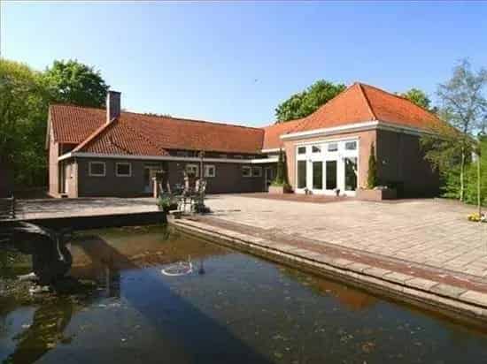 Groot Pand Geschikt voor B&B of Pension
