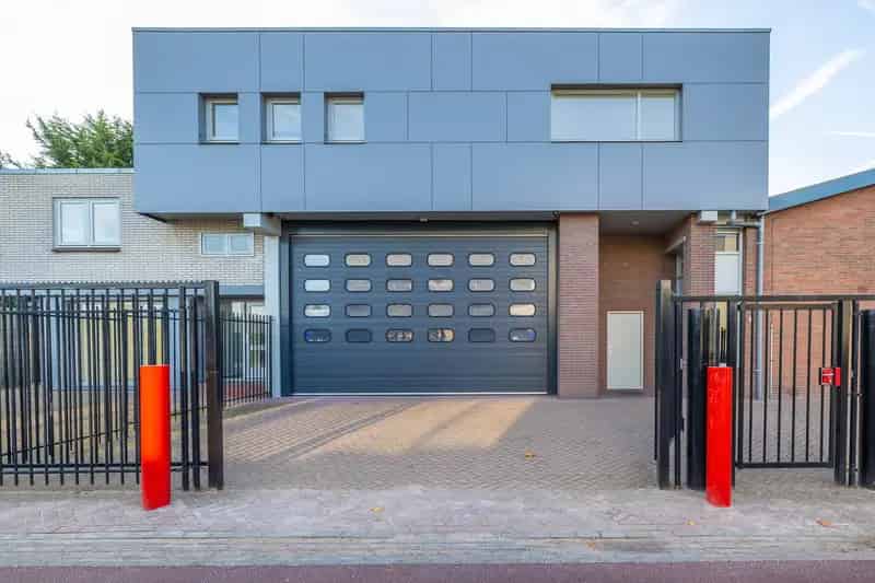 Bedrijfshal te koop Soest 79m²