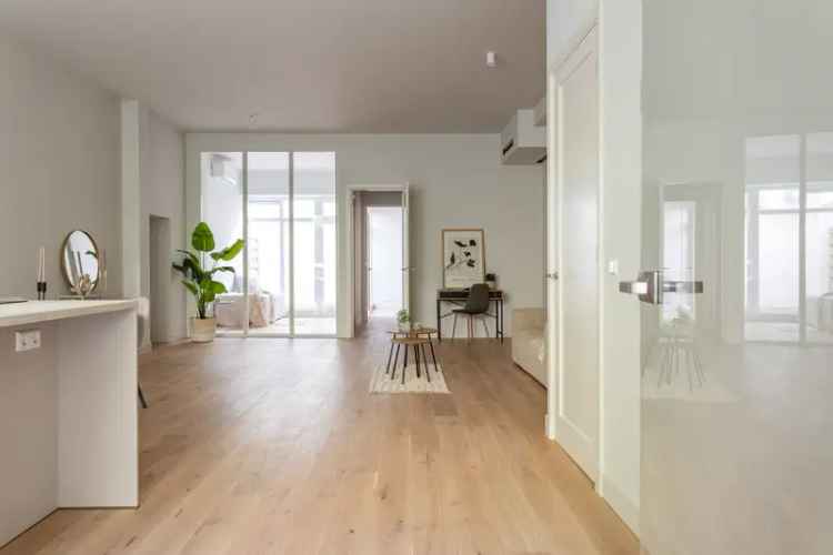 Gerenoveerd 3-kamer appartement Willemspark Den Haag