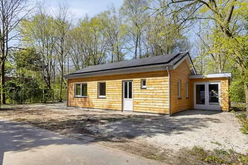 Vrijstaande Bungalow te Koop Den Bosch  Casco  A+++  18 Zonnepanelen