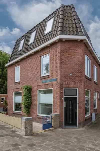 Geringeveerde Hoekwoning 4 slaapkamers Delft