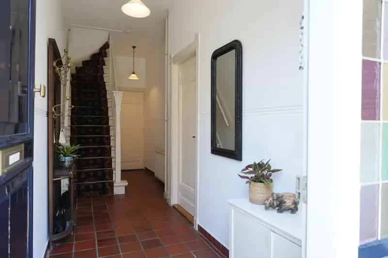 Jaren 30 Tweekapper Raamsdonksveer 3 slaapkamers Ruime tuin
