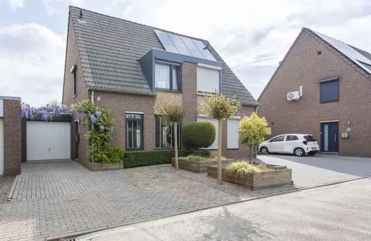 Halfvrijstaande woning Heerlen 4 slaapkamers garage tuin