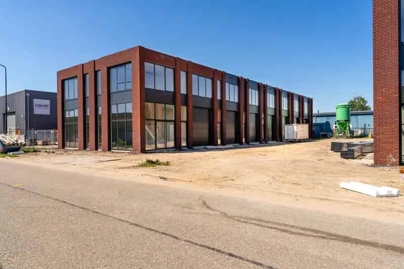 Bedrijfshal te Huur Giessen 149m2 Nieuwe Bedrijfsunit