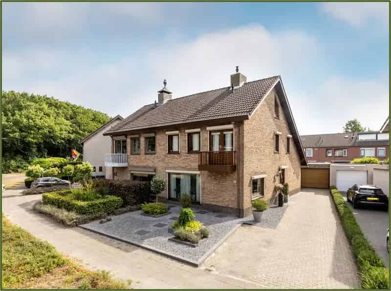 Huis te koop: Berkenring 65 4881 HB Zundert | Funda