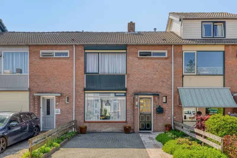 3 Slaapkamers Eengezinswoning Tuin Berging Waardenburg