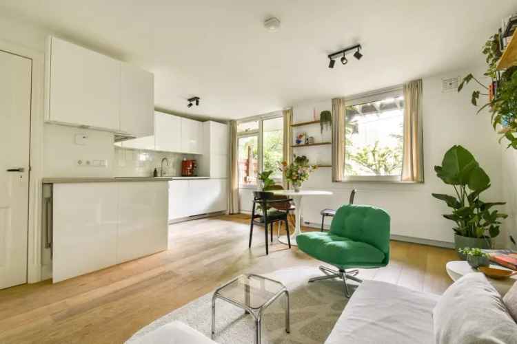 Gerenoveerd Appartement Amsterdam Tuin Badkamer