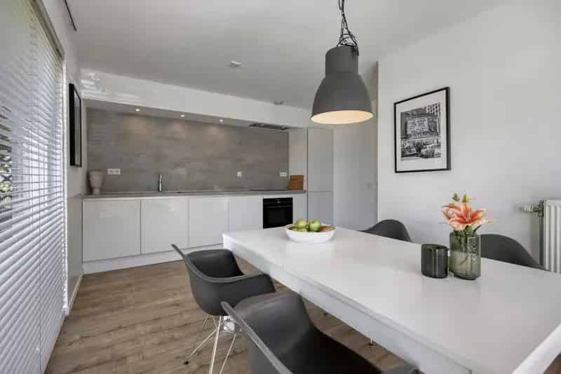 Huis te koop Grünewaldstraat Almere 3 slaapkamers moderne keuken tuin