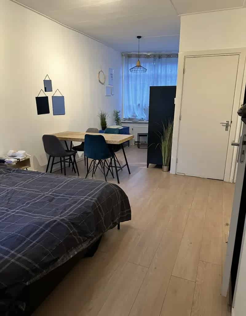 Te Huur Studio 35m2 1200 Euro