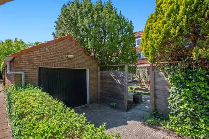 Huis te koop: Karakteristiek herenhuis Leidschendam