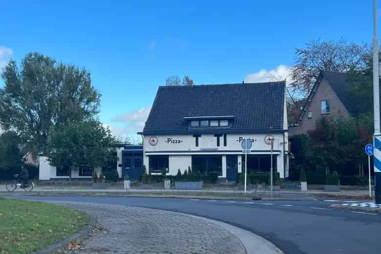 200 m2 Horeca Pand te Huur in Hoeven
