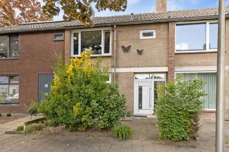 Huis te koop Etten Leur 4 slaapkamers tuin garage