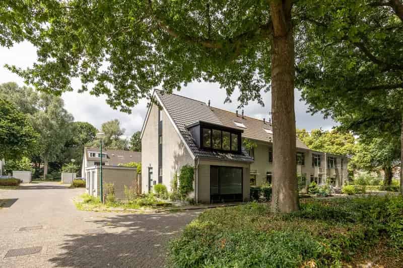 Eindwoning Leusden 3 slaapkamers moderne keuken badkamer
