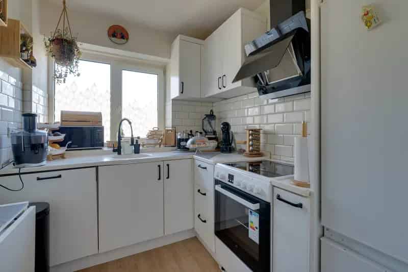 Gerenoveerd appartement Zaandam 2 slaapkamers nieuwe keuken badkamer