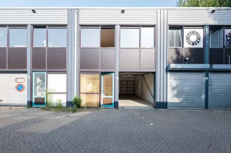 Bedrijfsruimte te koop Rotterdam Schiebroek 116m²