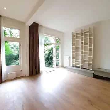 Eengezinswoning Amsterdam Oost 95m2 Tuin Balkon Gemeubileerd