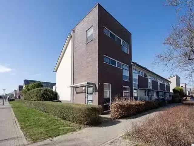 Huis te koop Almere Hennahof 38