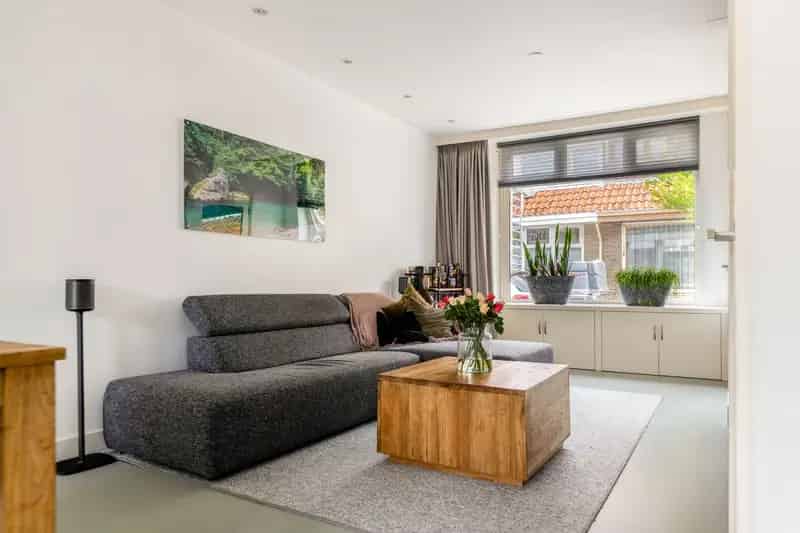 Huis te koop: Reguliersdwarsstraat 17 1947 GE Beverwijk 