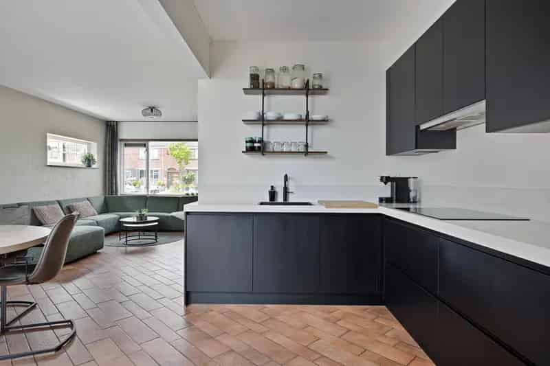 5 Slaapkamers 2-onder-1-kapwoning Princensluis Ruime Tuin Moderne Keuken