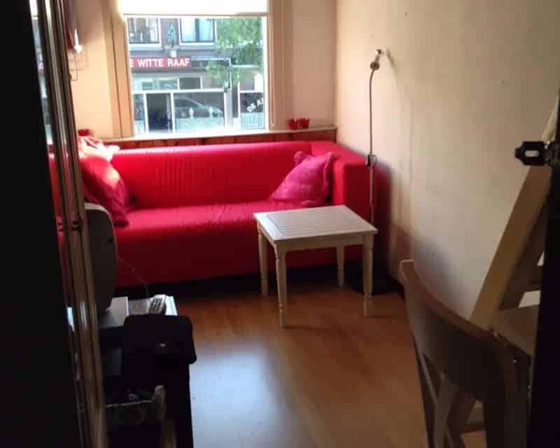 Kamer te huur voor een nette werkende studente