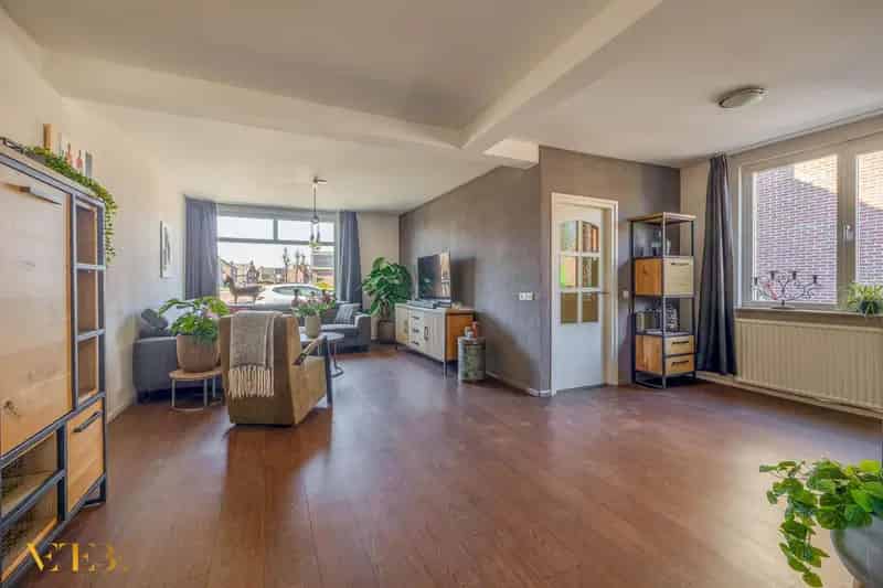 Huis Te Koop , 17, Schoolstraat, Kessel, Limburg