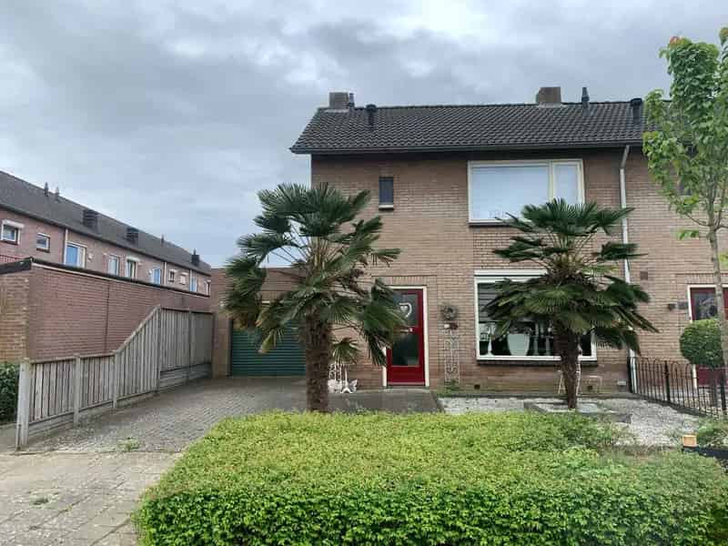 Gerwardstraat 17: Huis met Bad, Garage en Veranda - Direct Verhuurbaar