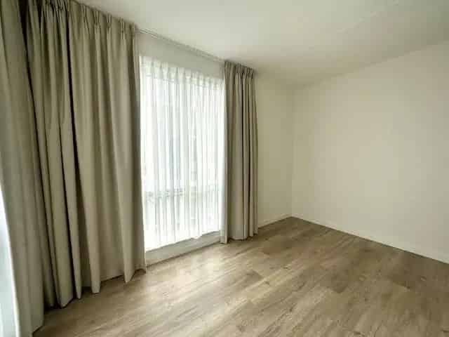 Moderne 4 Slaapkamers Huis te Huur Den Haag Leyenburg
