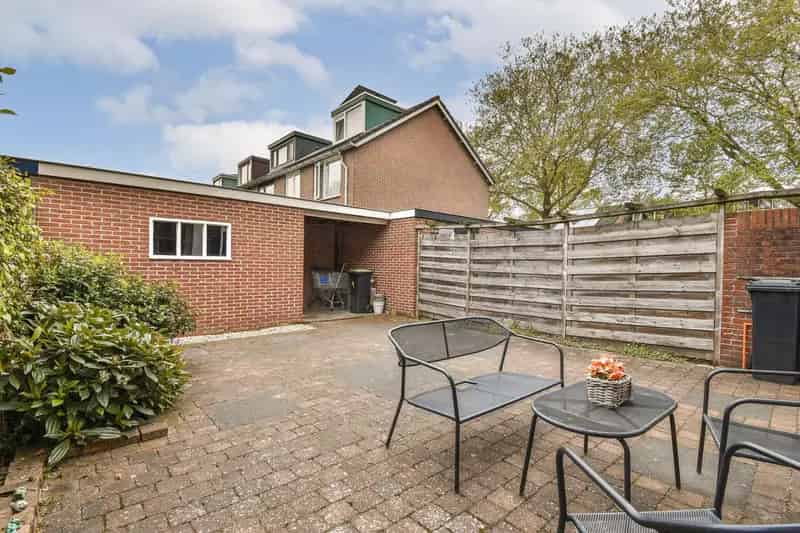 Ruime 6-kamer woning Bloemendaal 5 slaapkamers zonnige tuin