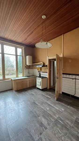 Antikraakwoning Steenbergen 342m2 Ruime woning nabij Breda