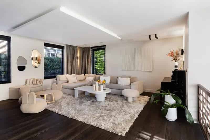 Luxe Dijkwoning met Gastenverblijf 5 slaapkamers Zwembad