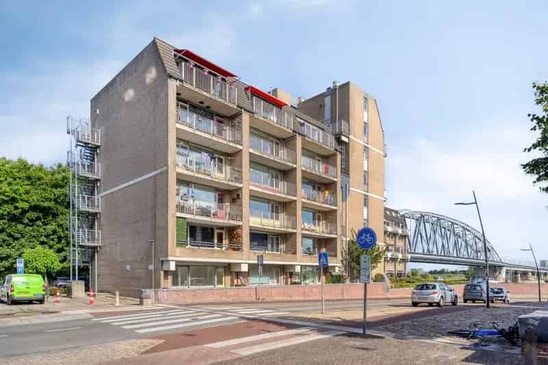 Maisonnette te Koop Nijmegen Centrum: 2 Slaapkamers, Gerenoveerd