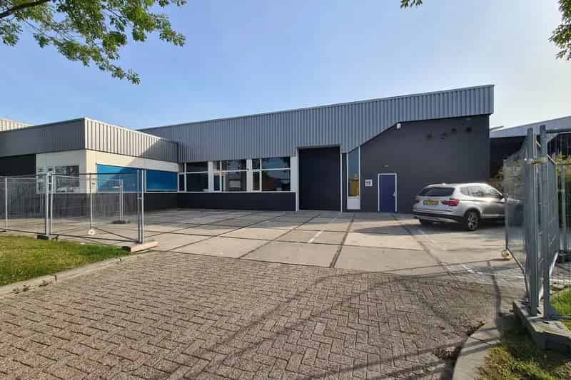 Bedrijfshal te Huur Hoorn 860m2