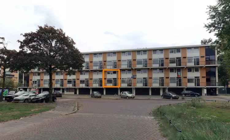 Appartement Meijhorst 2240: Klein Huishouden Nabij Winkelcentrum en Snelweg